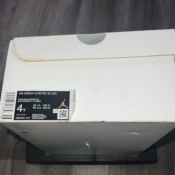 Jordan 12 Retro Grade School size 4 - Picture 7 of 7